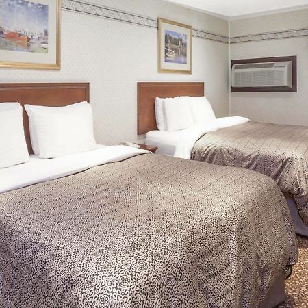Knights Inn Kingston Luaran gambar